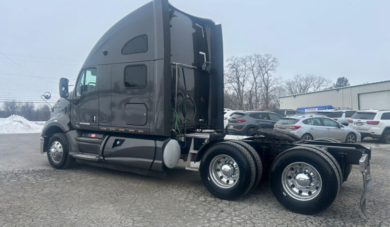2013 KENWORTH T700 W/60K MILES ON OVERHAUL full