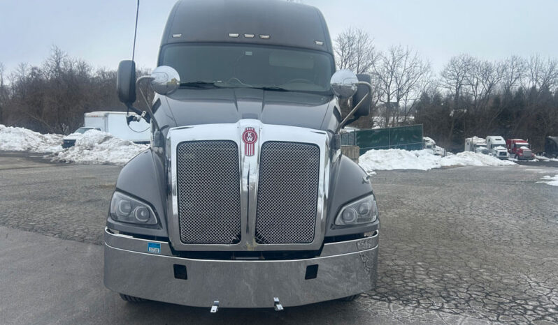 2013 KENWORTH T700 W/60K MILES ON OVERHAUL full