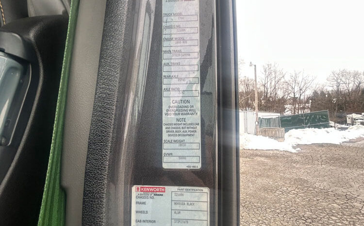 2013 KENWORTH T700 W/60K MILES ON OVERHAUL full