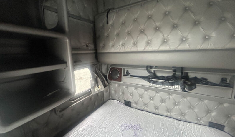 2013 KENWORTH T700 W/60K MILES ON OVERHAUL full