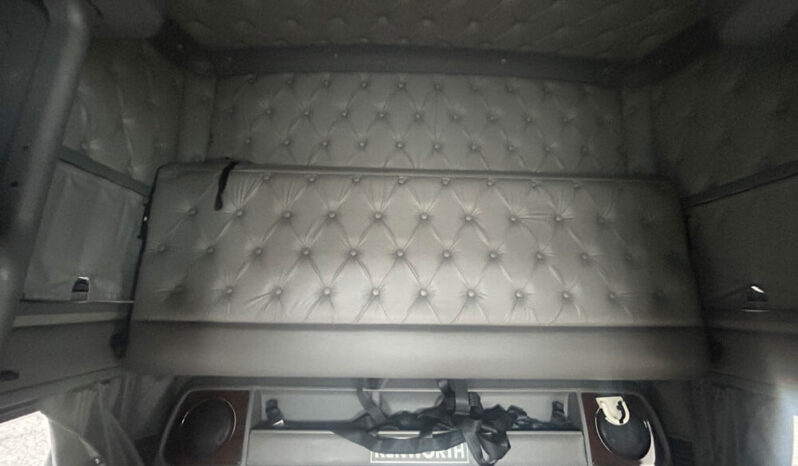 2013 KENWORTH T700 W/60K MILES ON OVERHAUL full