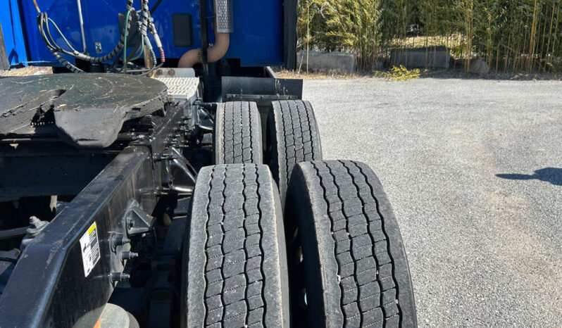 2018 PETERBILT 579 W/70″ SLEEPER & 2-YR WARRANTY full