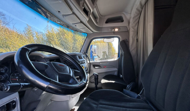 2018 PETERBILT 579 W/70″ SLEEPER & 2-YR WARRANTY full