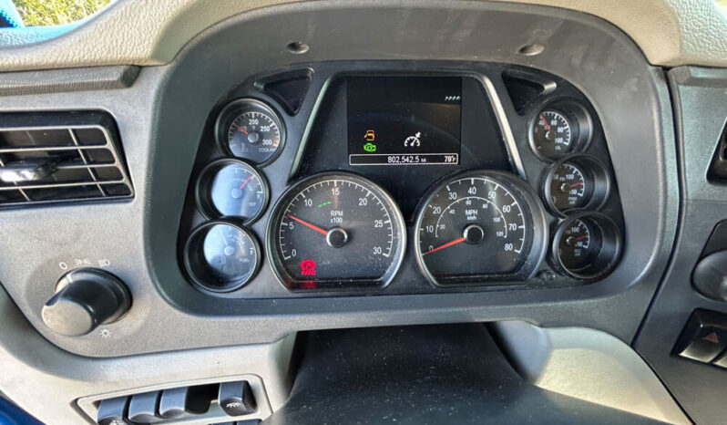2018 PETERBILT 579 W/70″ SLEEPER & 2-YR WARRANTY full