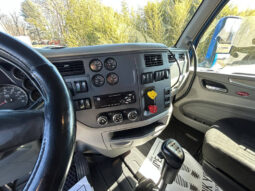 2018 PETERBILT 579 W/70″ SLEEPER & 2-YR WARRANTY full