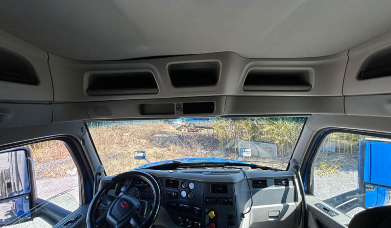2018 PETERBILT 579 W/70″ SLEEPER & 2-YR WARRANTY full
