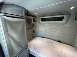 2018 PETERBILT 579 W/70″ SLEEPER & 2-YR WARRANTY full