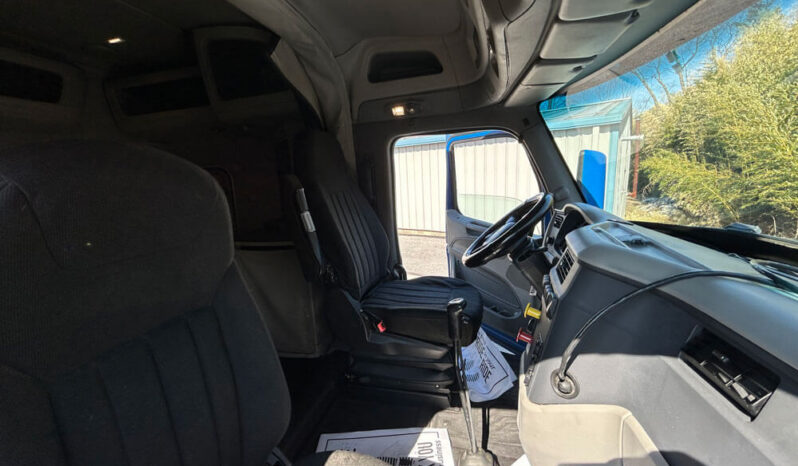 2018 PETERBILT 579 W/70″ SLEEPER & 2-YR WARRANTY full