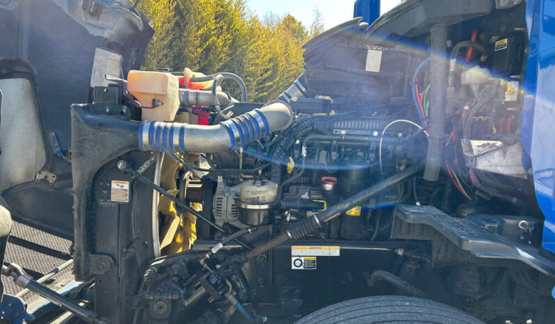 2018 PETERBILT 579 W/70″ SLEEPER & 2-YR WARRANTY full