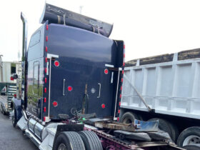 2000 KENWORTH W900L W/ 86″ STUDIO SLEEPER