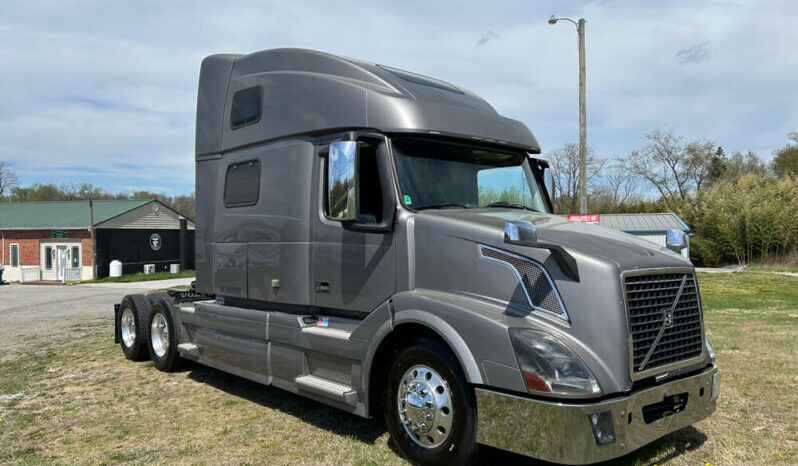 2014 VOLVO VNL780 W/277K ON CERTIFIED REMAN full