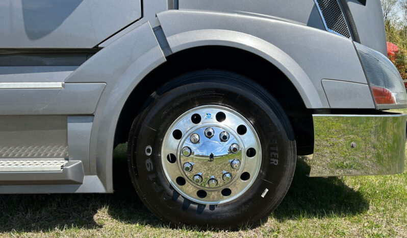 2014 VOLVO VNL780 W/277K ON CERTIFIED REMAN full