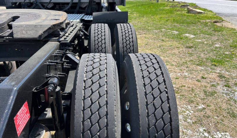 2014 VOLVO VNL780 W/277K ON CERTIFIED REMAN full