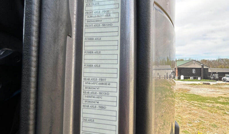 2014 VOLVO VNL780 W/277K ON CERTIFIED REMAN full