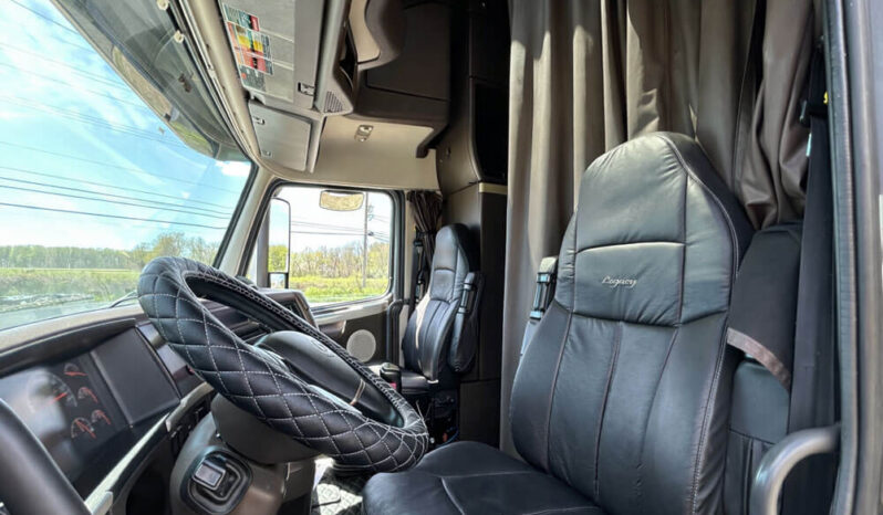 2014 VOLVO VNL780 W/277K ON CERTIFIED REMAN full