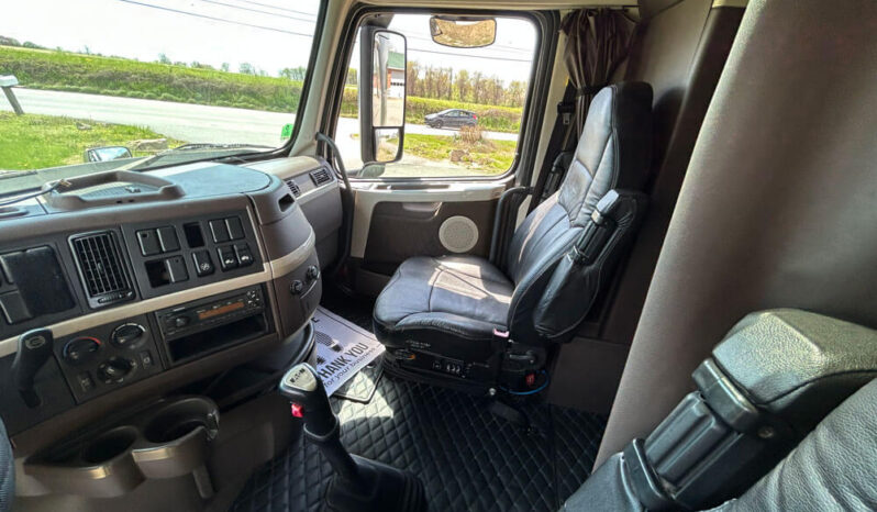 2014 VOLVO VNL780 W/277K ON CERTIFIED REMAN full