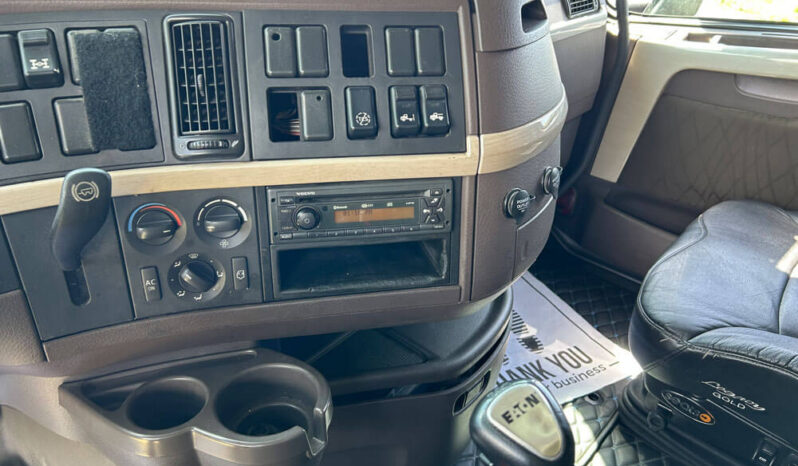 2014 VOLVO VNL780 W/277K ON CERTIFIED REMAN full