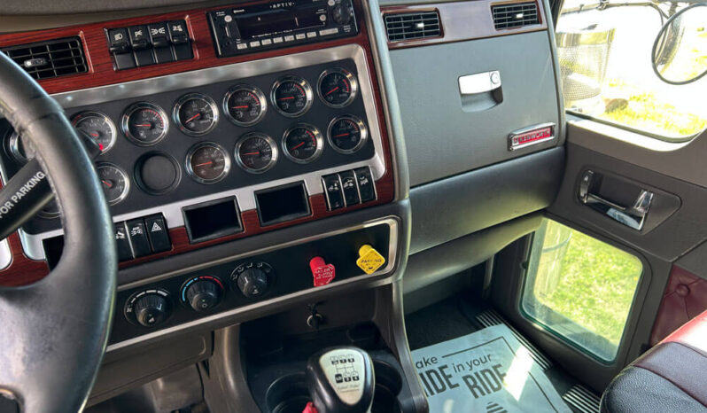 2006 KENWORTH W900L W/67K MILES ON OVERHAUL full