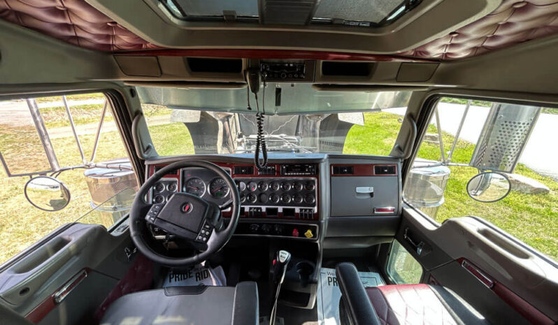 2006 KENWORTH W900L W/67K MILES ON OVERHAUL full