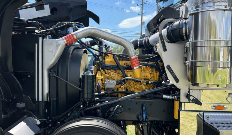 2006 KENWORTH W900L W/67K MILES ON OVERHAUL full