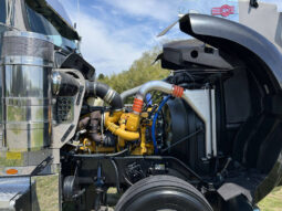 2006 KENWORTH W900L W/67K MILES ON OVERHAUL full