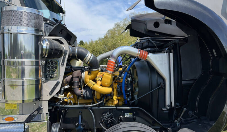 2006 KENWORTH W900L W/67K MILES ON OVERHAUL full