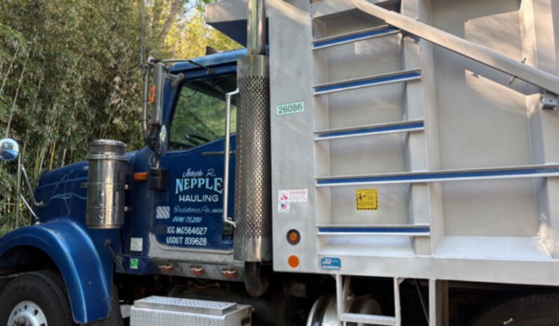 2006 INTERNATIONAL PAYSTAR 5000 TRI-AXLE DUMP W/188K MILES ON CERTIFIED CAT OVERHAUL full