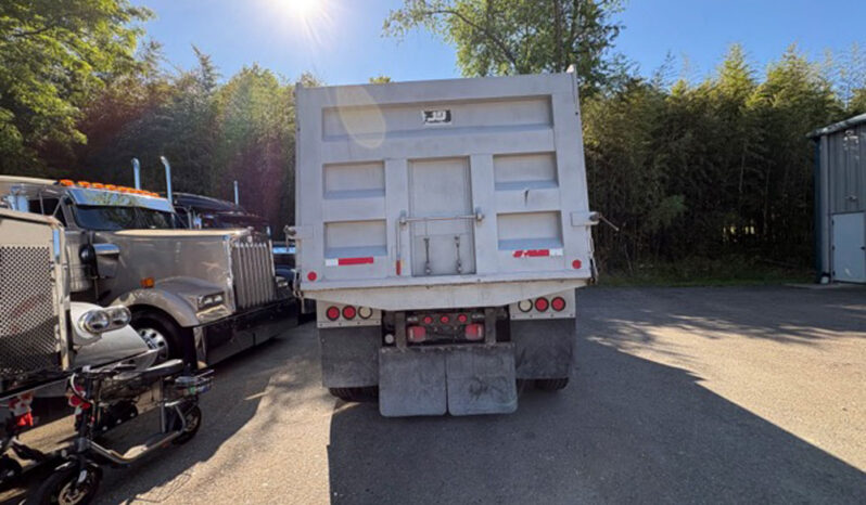 2006 INTERNATIONAL PAYSTAR 5000 TRI-AXLE DUMP W/188K MILES ON CERTIFIED CAT OVERHAUL full
