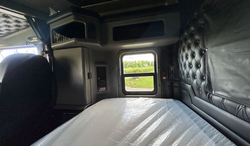 2016 KENWORTH W900 W/478K MILES ON C-15 ENGINE full