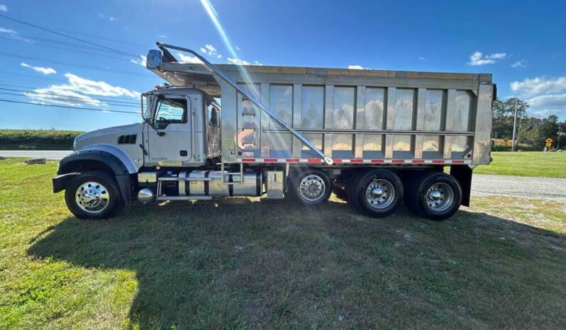 2015 MACK GU713 TRI-AXLE DUMP TRUCK W/ELECTRIC TARP full