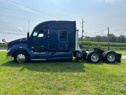 2017 KENWORTH T680 W/190K MILES ON RECON ENGINE full