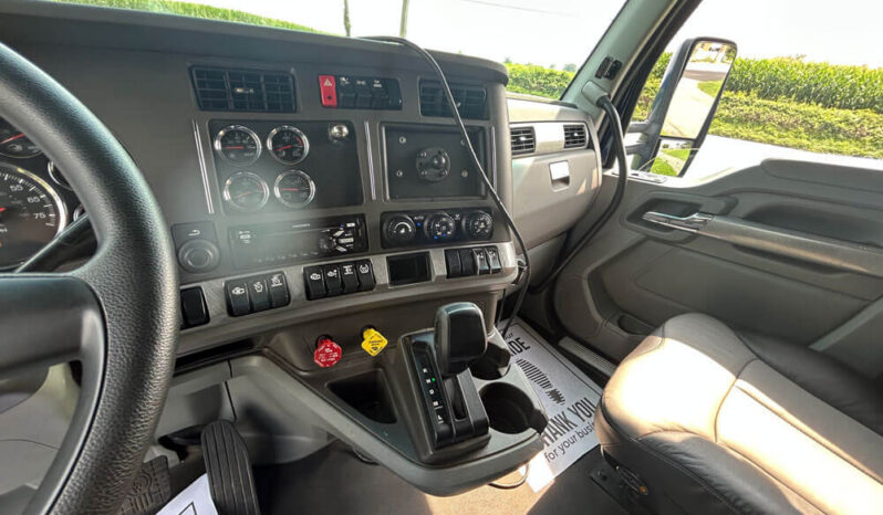 2017 KENWORTH T680 W/190K MILES ON RECON ENGINE full