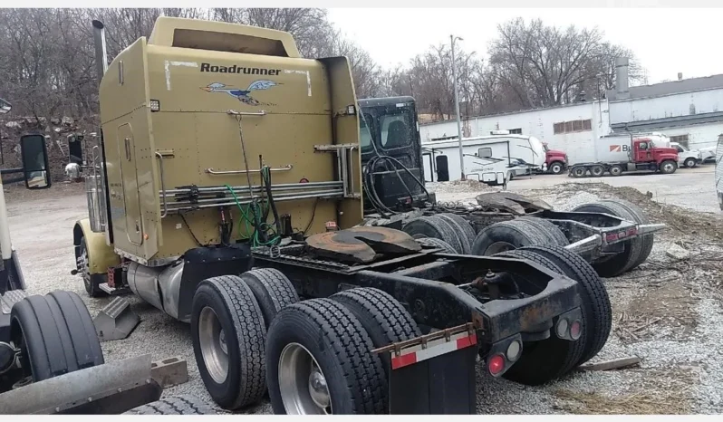 1999 PETERBILT 379EXHD W/210K ON CERTIFIED RECON ENGINE full