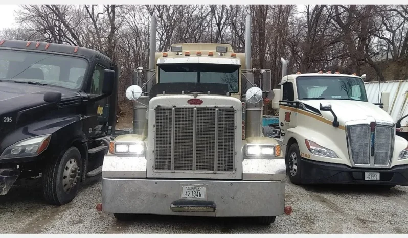 1999 PETERBILT 379EXHD W/210K ON CERTIFIED RECON ENGINE full